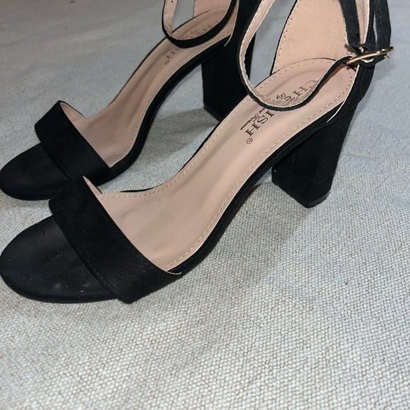 Cherish Elegant Footwear Strappy Chunky Block Heel Heeled Sandal - Picture 4 of 8